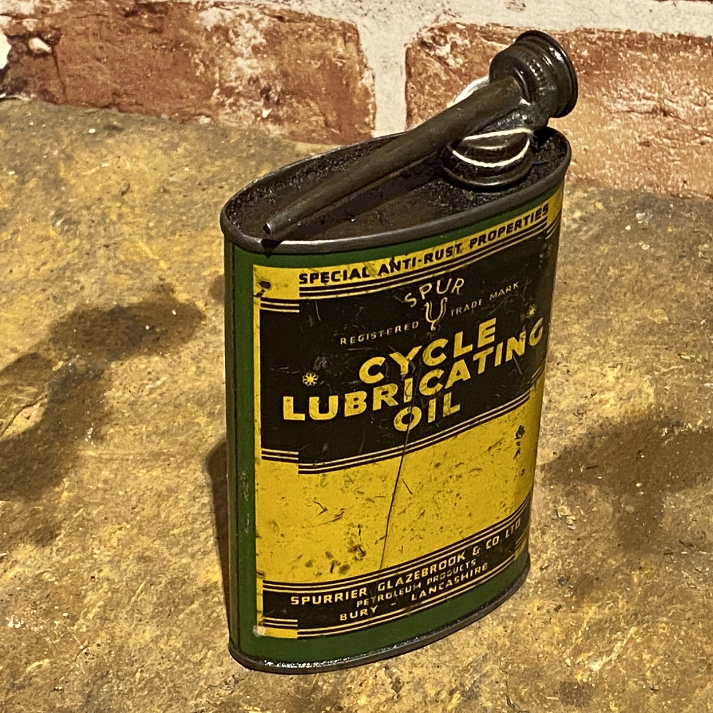 VINTAGE AUTOMOBILIA - SPUR CYCLE LUBRICATING OIL CAN #4806 image 1