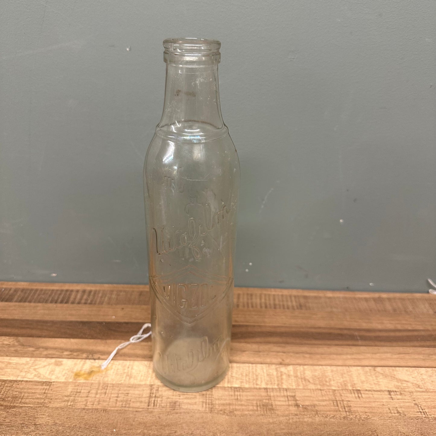 VIGZOL OIL BOTTLE #08566 image 1
