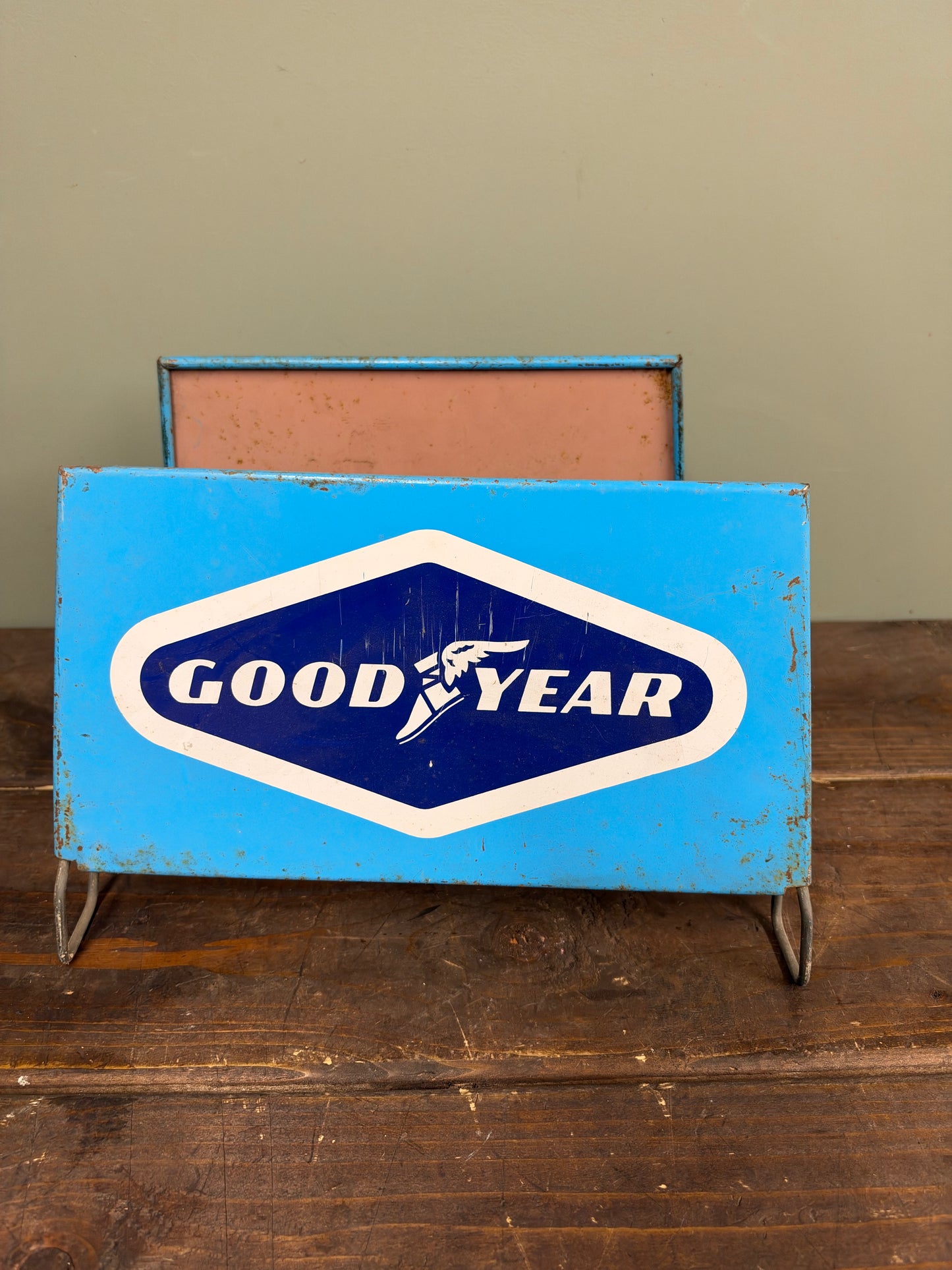 GOODYEAR TYRE STAND #9351