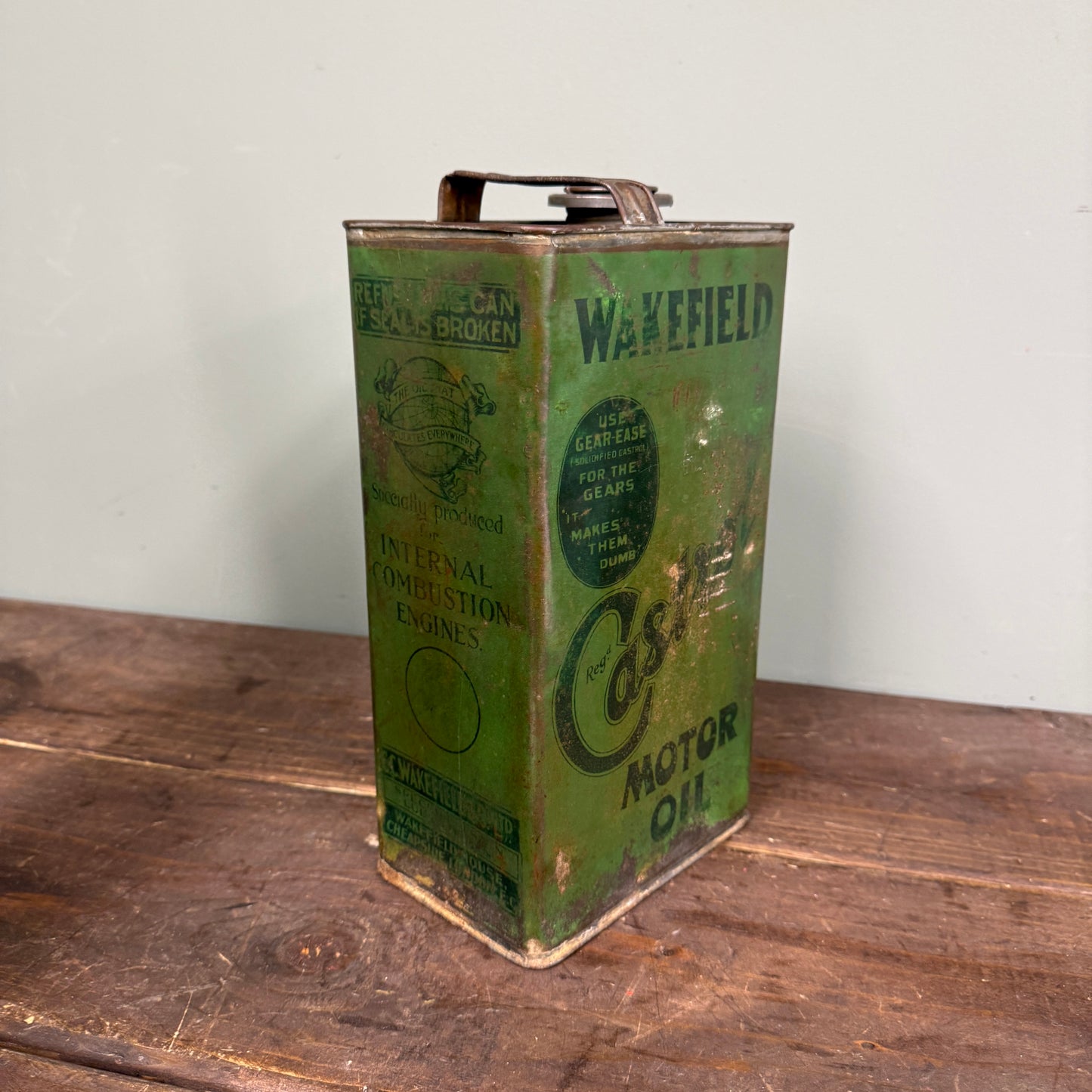 WAKEFIELD CASTROL MOTOR OIL CAN - #9132