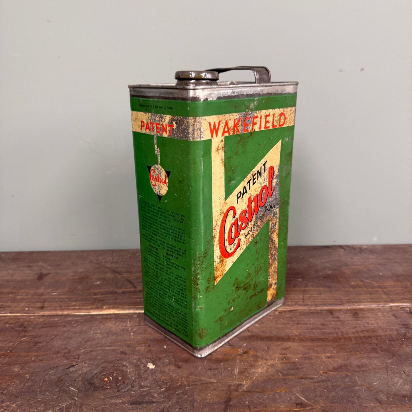 WAKEFIELD CASTROL MOTOR OIL CAN - #9137