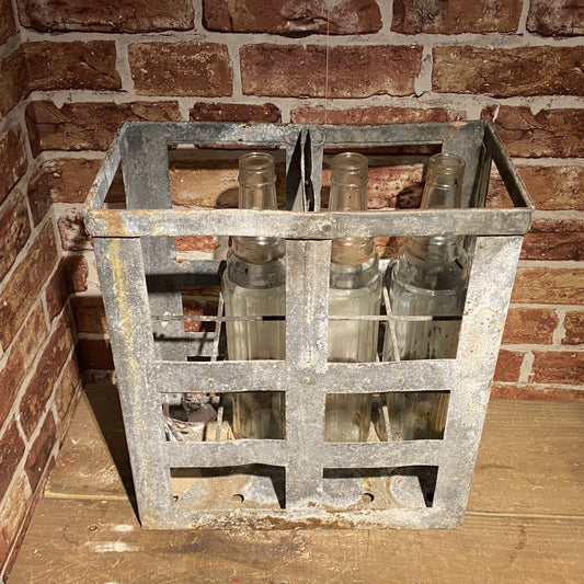 3 X QUART ESSO OIL BOTTLES IN CRATE #05889 image 1