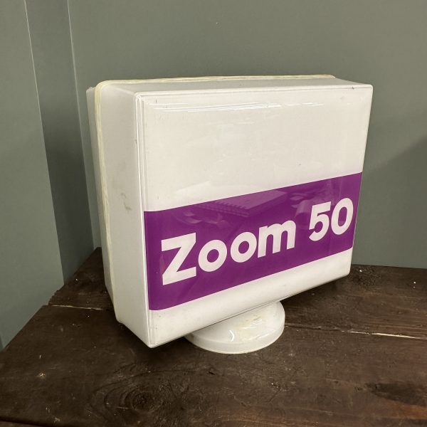 ZOOM 50 PETROL PUMP GLOBE #08245