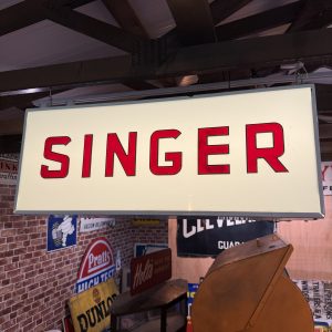 SIGNER LIGHTBOX #08480