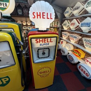 SUPER SHELL AVERY HARDOLL PETROL PUMP #08614