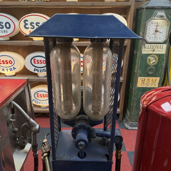 UNRESTORED HAMMOND PETROL PUMP #08616 - Image 8