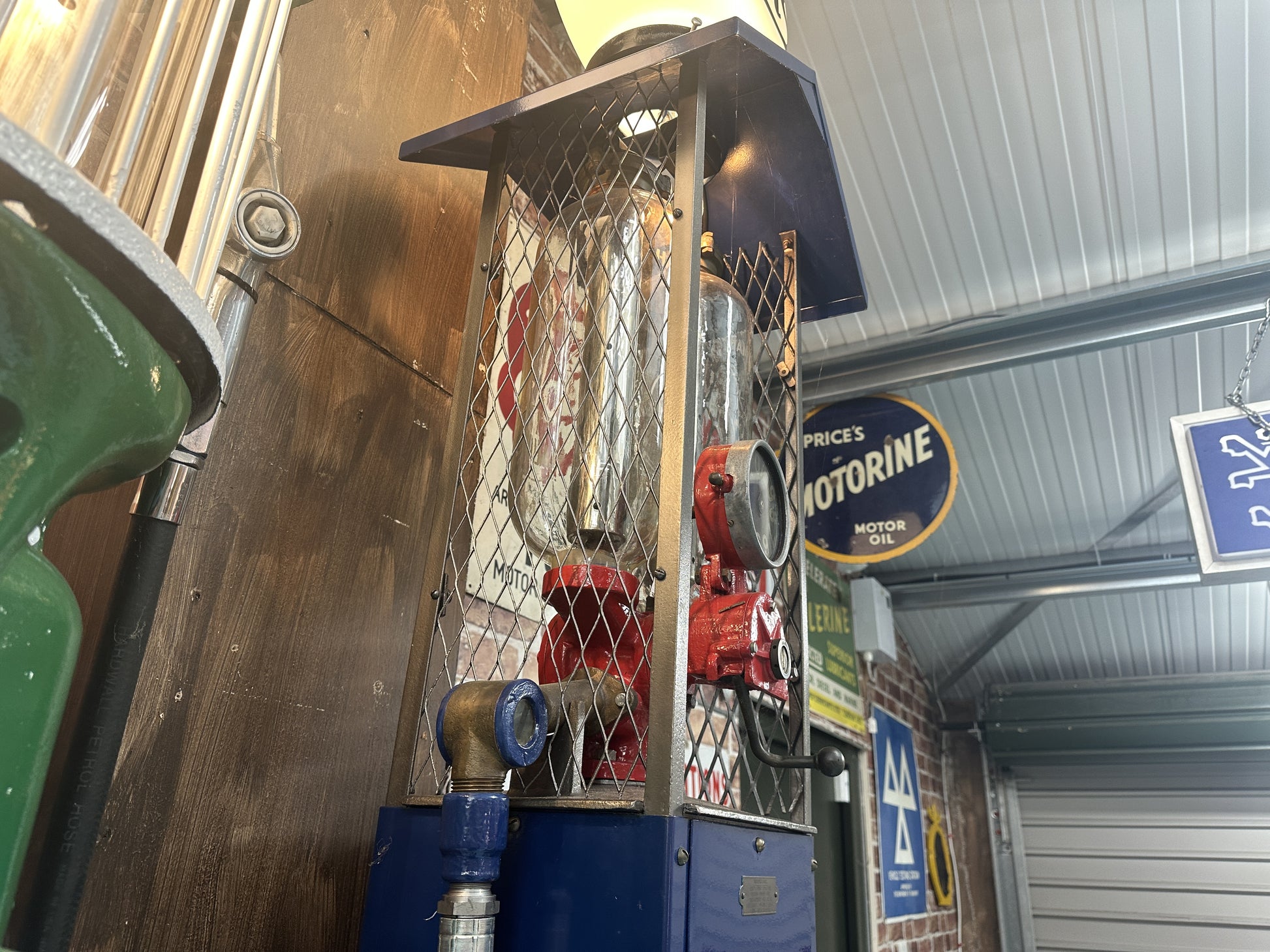 PRATTS HAMMOND VISIBLE PETROL PUMP  #7731 image 12