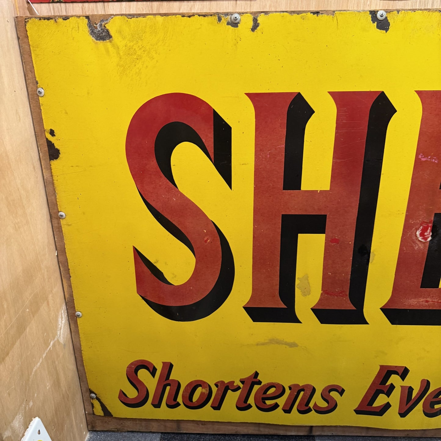 SHELL ENAMEL SIGN   #08475 image 1