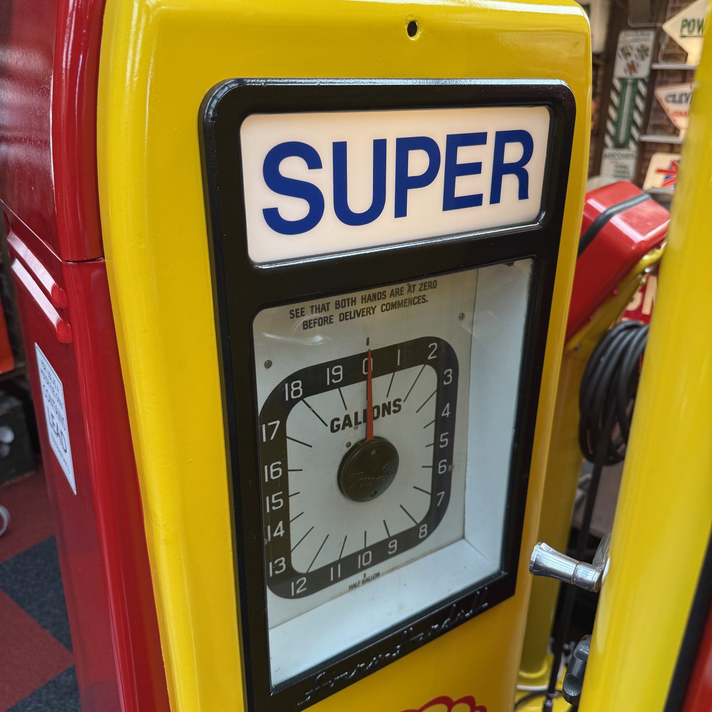 AVERY HARDOLL PETROL PUMP #08620 image 4