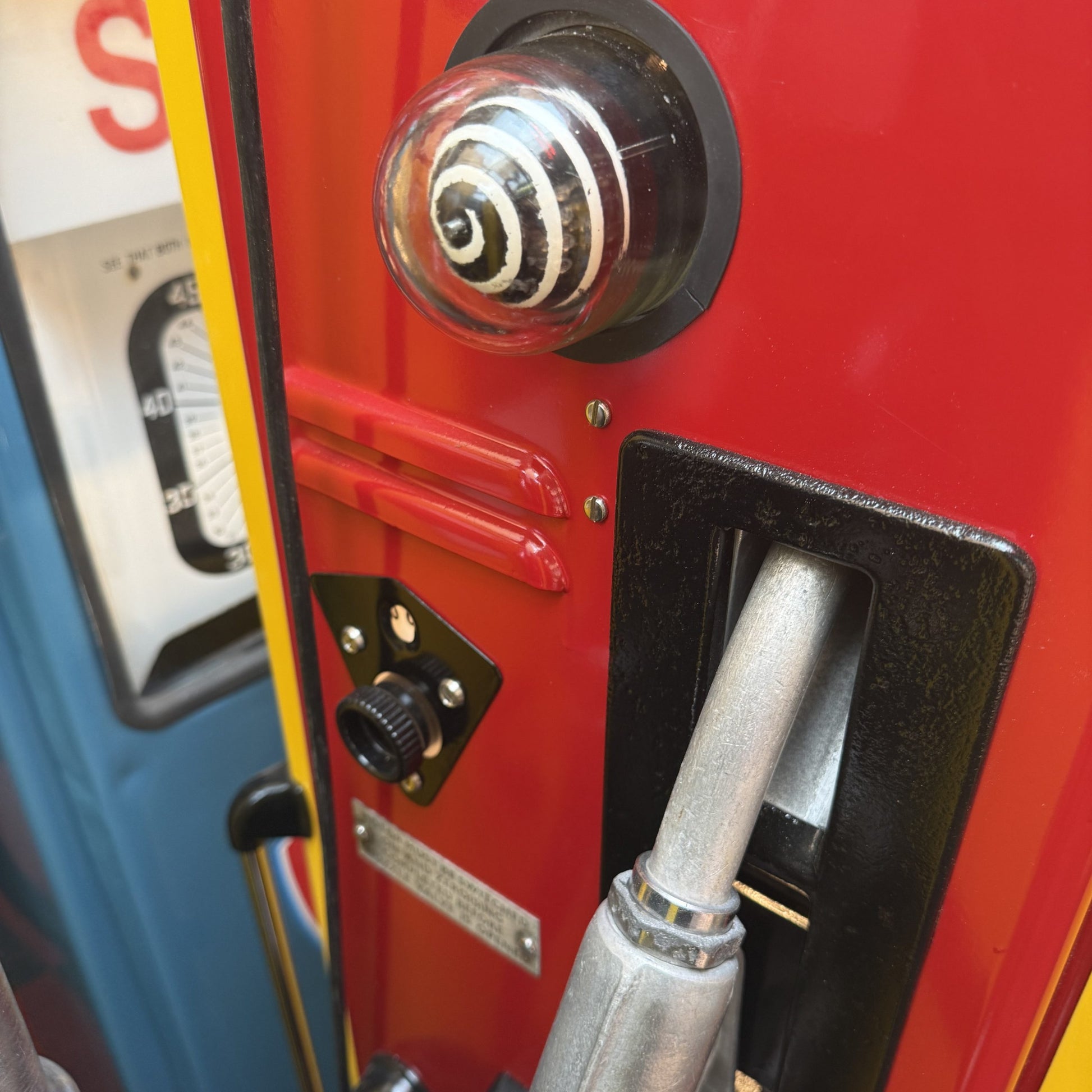 SUPER SHELL AVERY HARDOLL PETROL PUMP #08614 image 6
