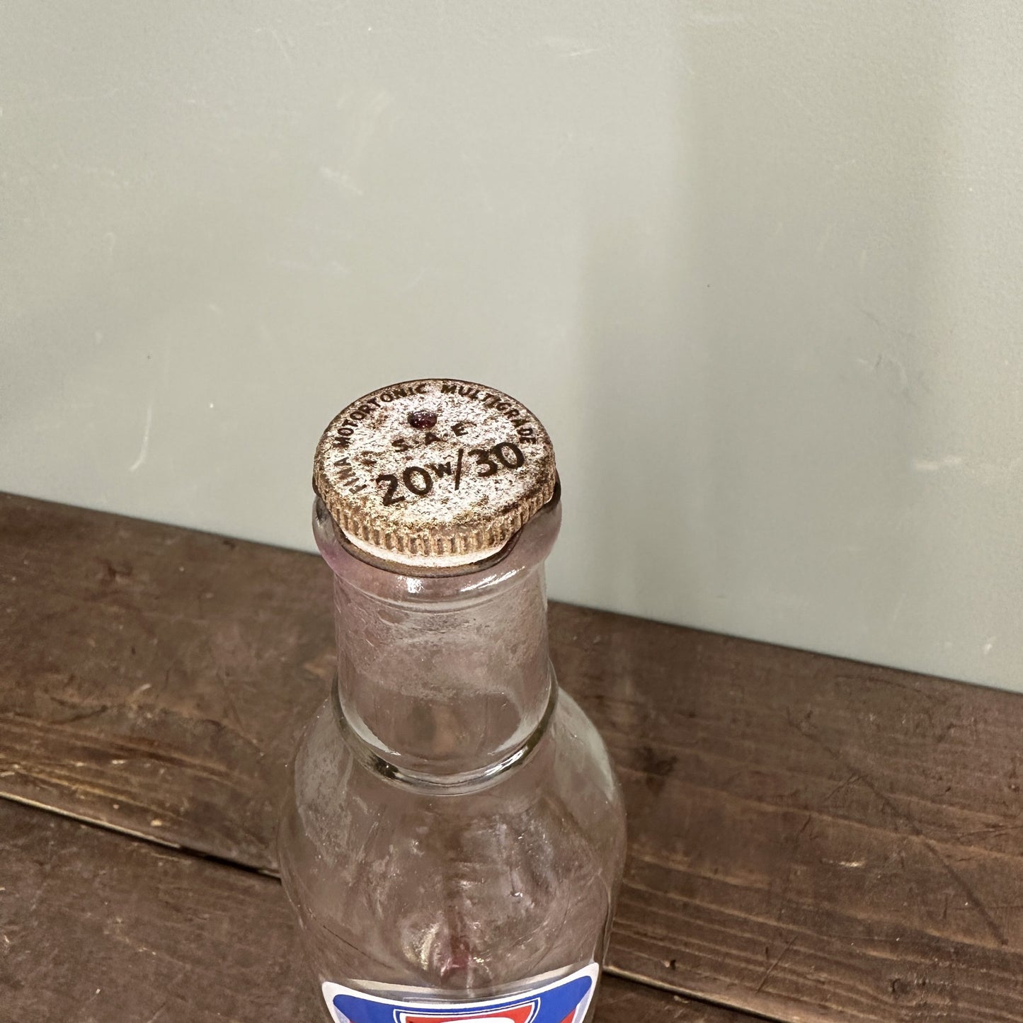 FINA OIL BOTTLE #08685 image 2