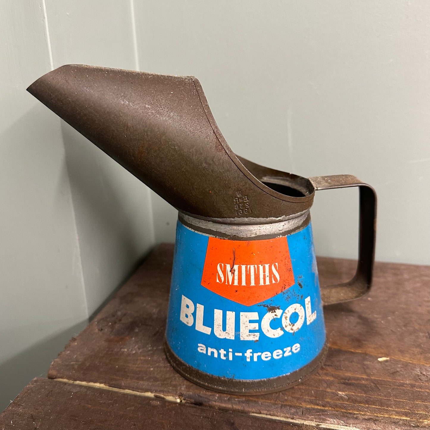 SMITHS BLUECOL ANTIFREEZE OIL JUG #08672 image 0