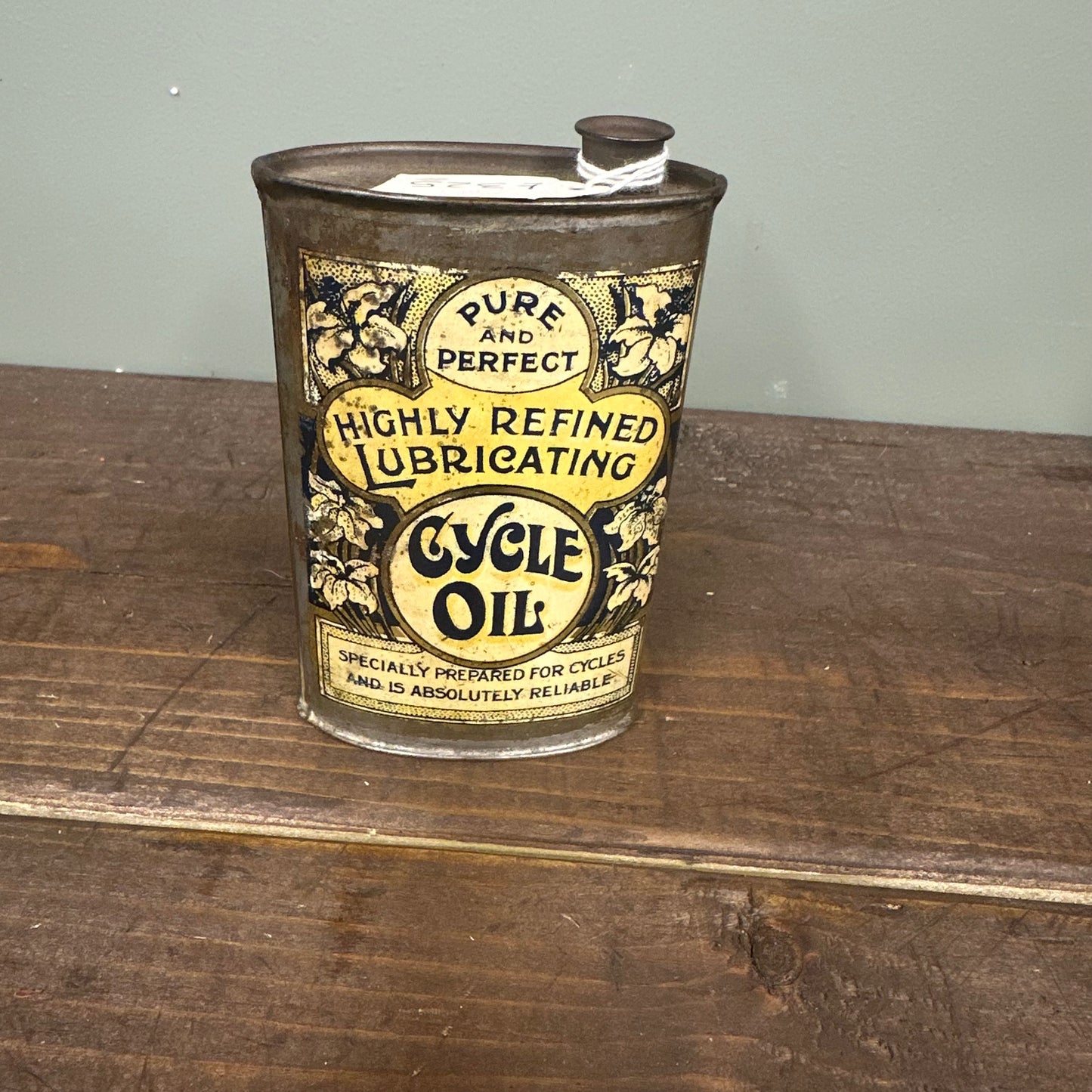 CYCLE OIL TIN #08650 image 1