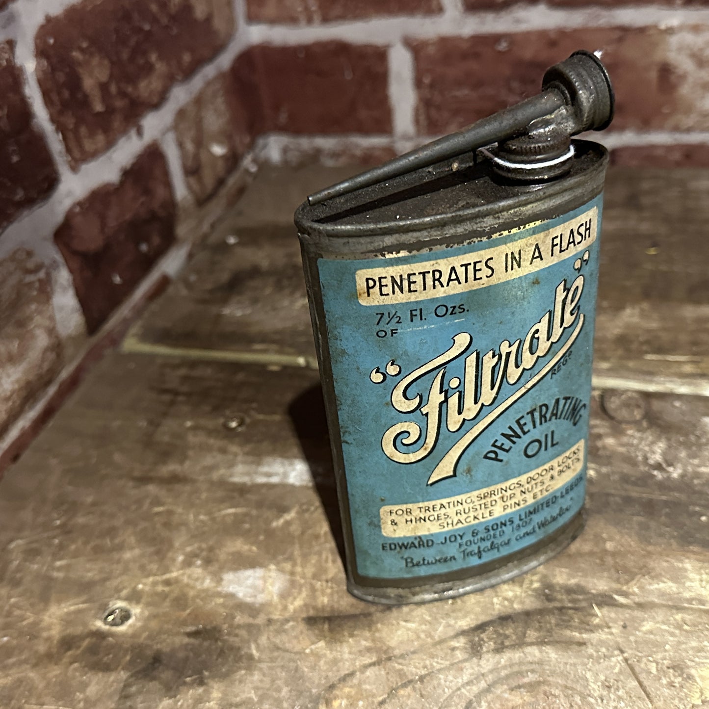 FILTRATE 7 OUNCE OIL CAN #7624 image 0