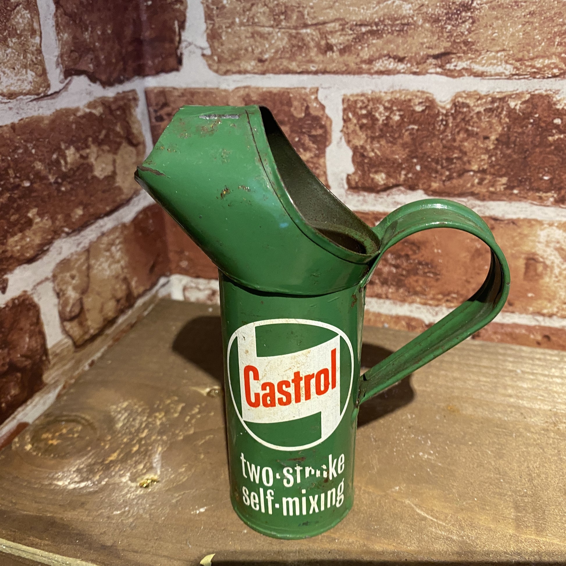 CASTROL TWO STROKE SELL MIXING POURER - #5227 image 1