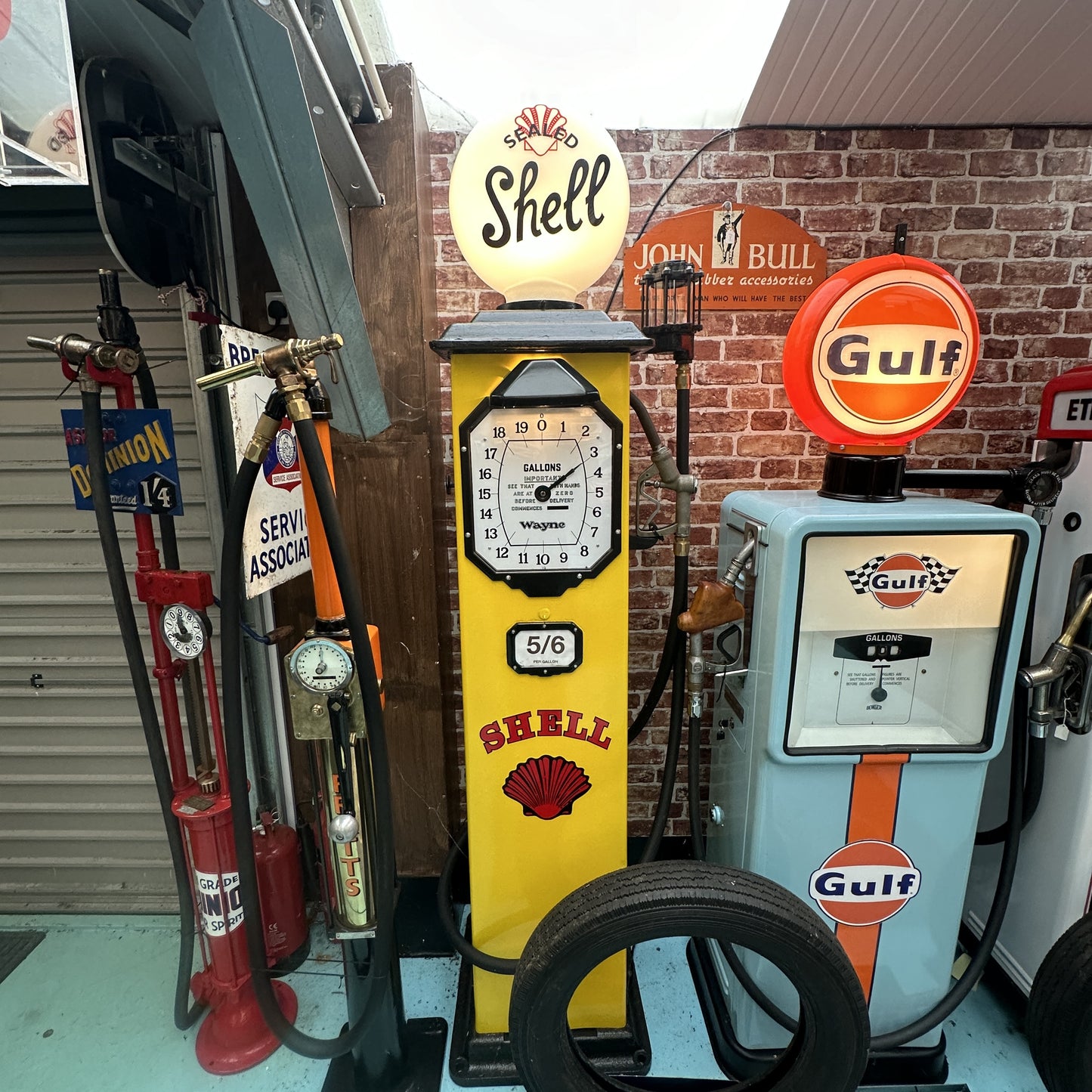 SHELL PUMP #08232 SN246 image 0