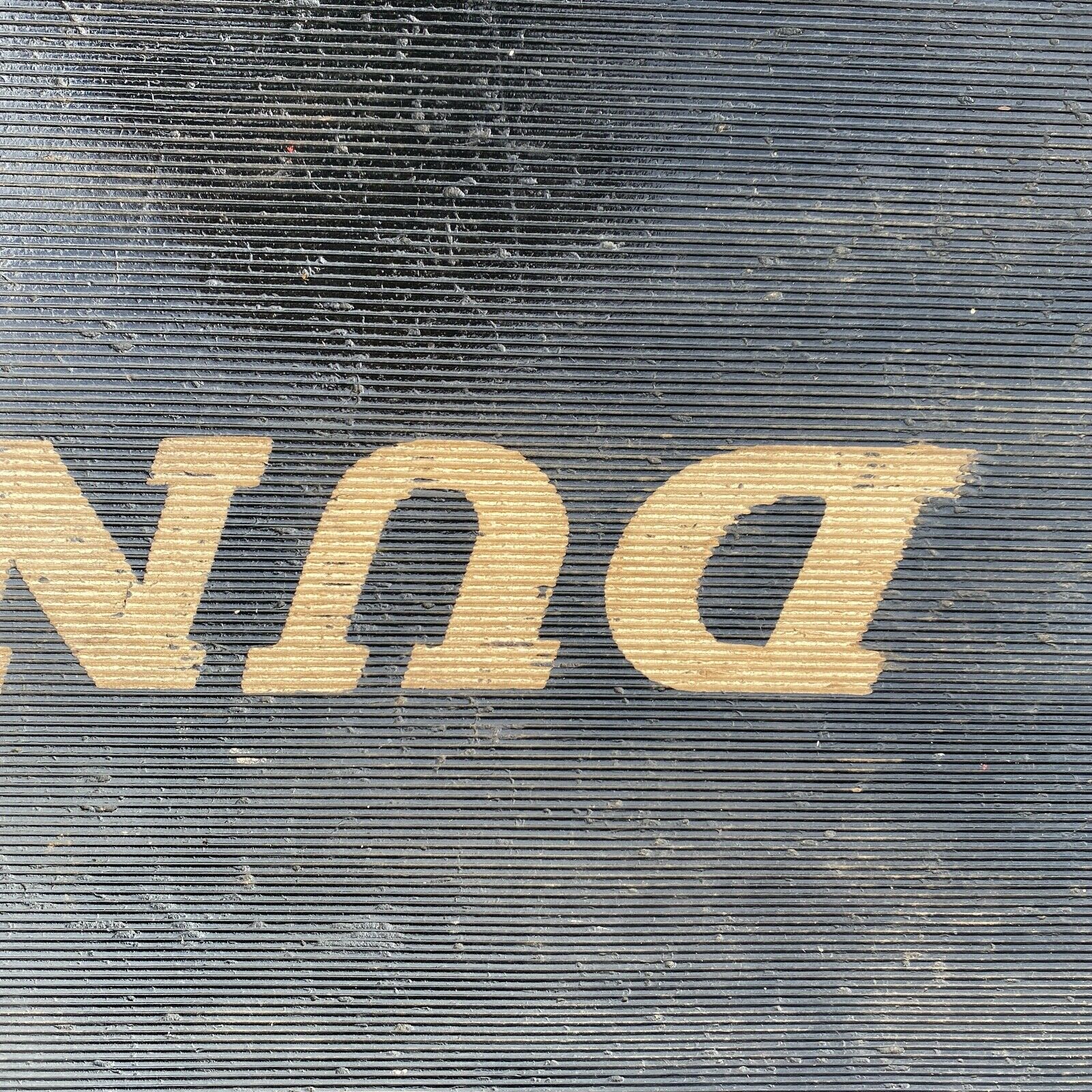 VINTAGE GARAGE DUNLOP DOOR MATT - - AUTOMOBILIA - #4520 image 1