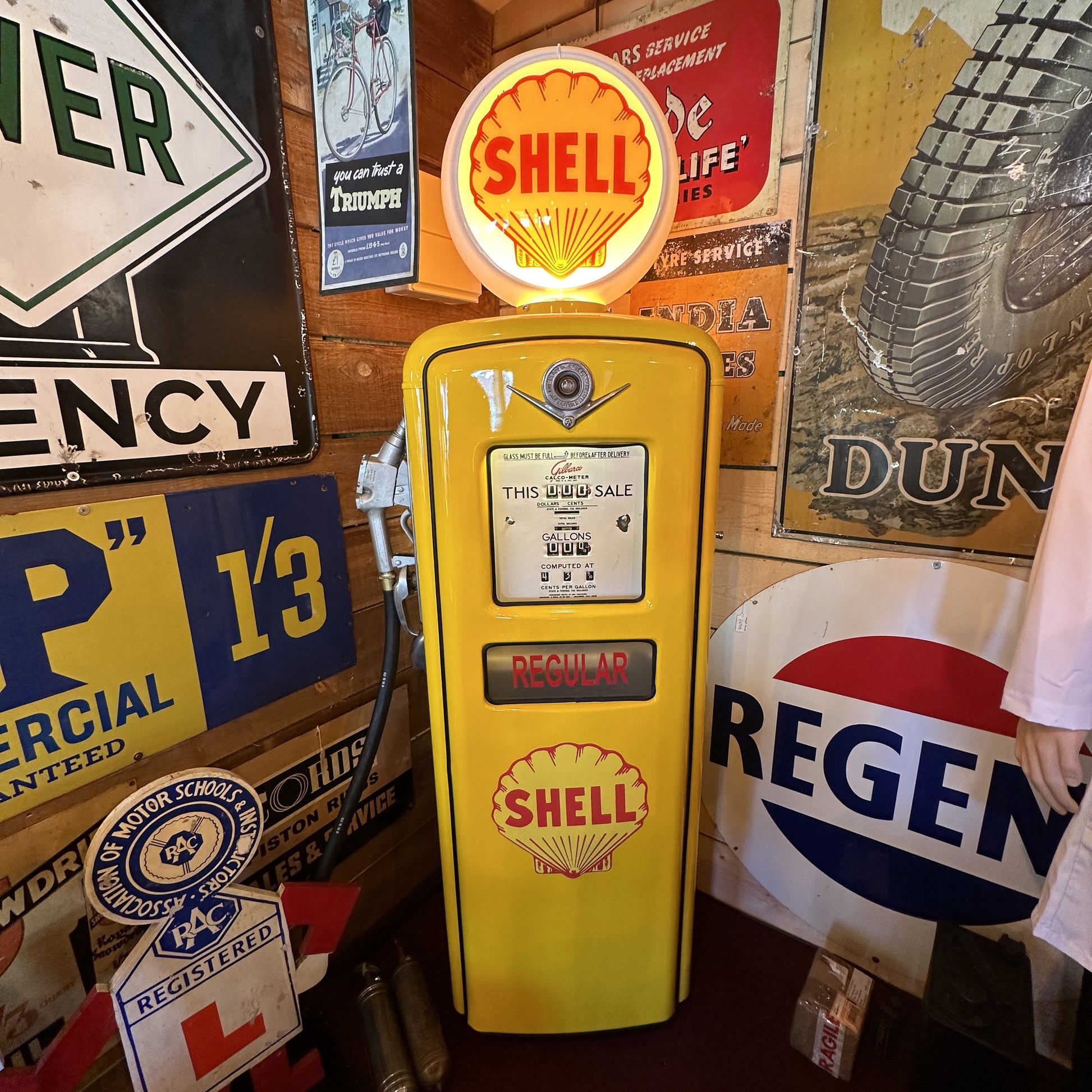 SHELL PETROL PUMP #08034 image 0