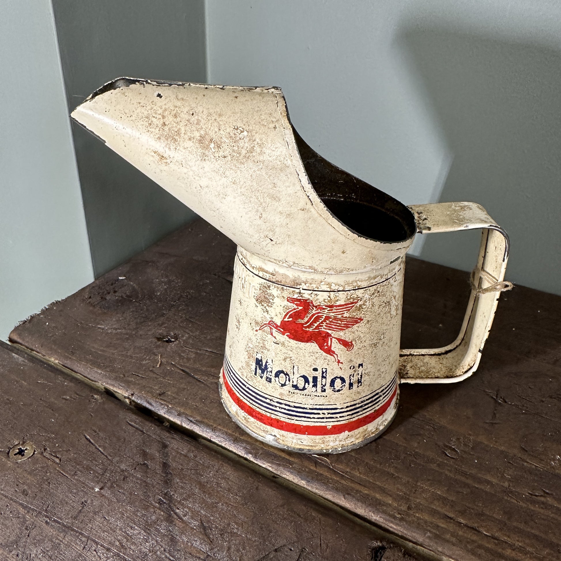MOBILOIL OIL POURER #08118 image 0