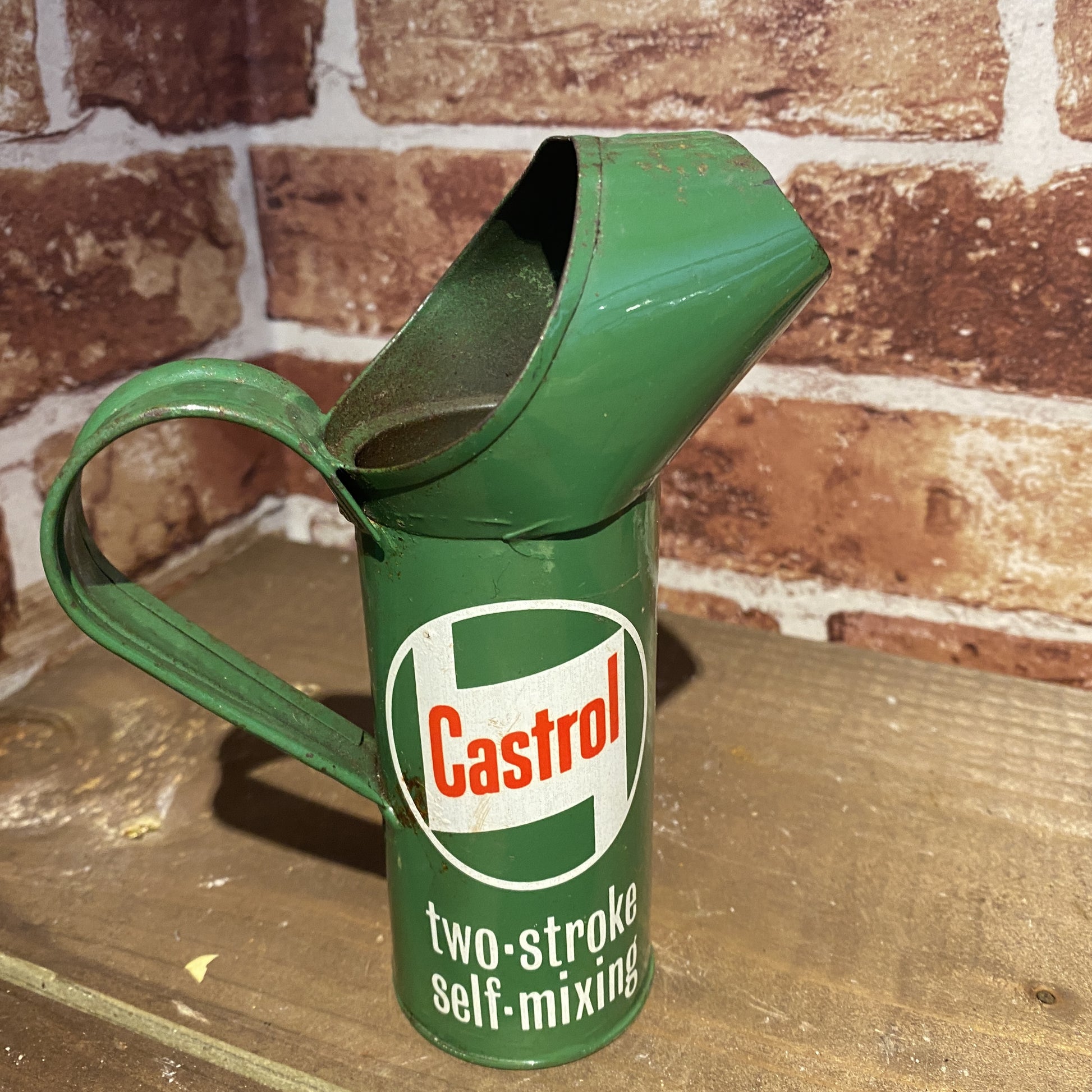 CASTROL TWO STROKE SELL MIXING POURER - #5227 image 0