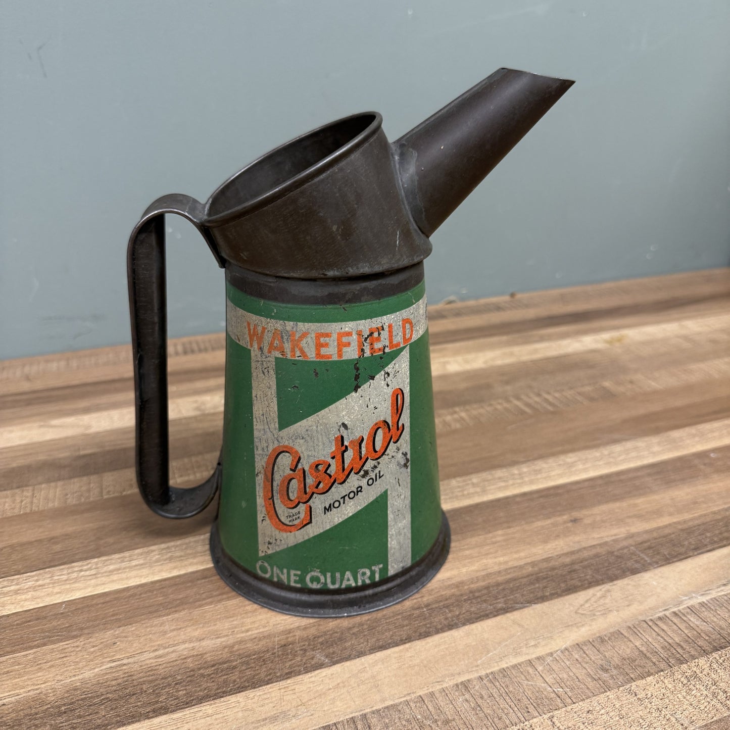 CASTROL OIL POURER #08440 image 0
