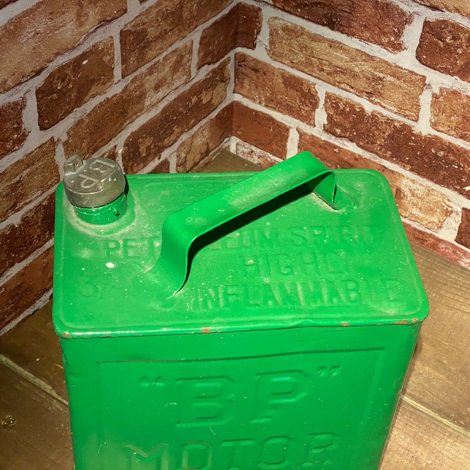 BP MOTOR SPIRIT 2 GALLON PETROL CAN #5207 image 3