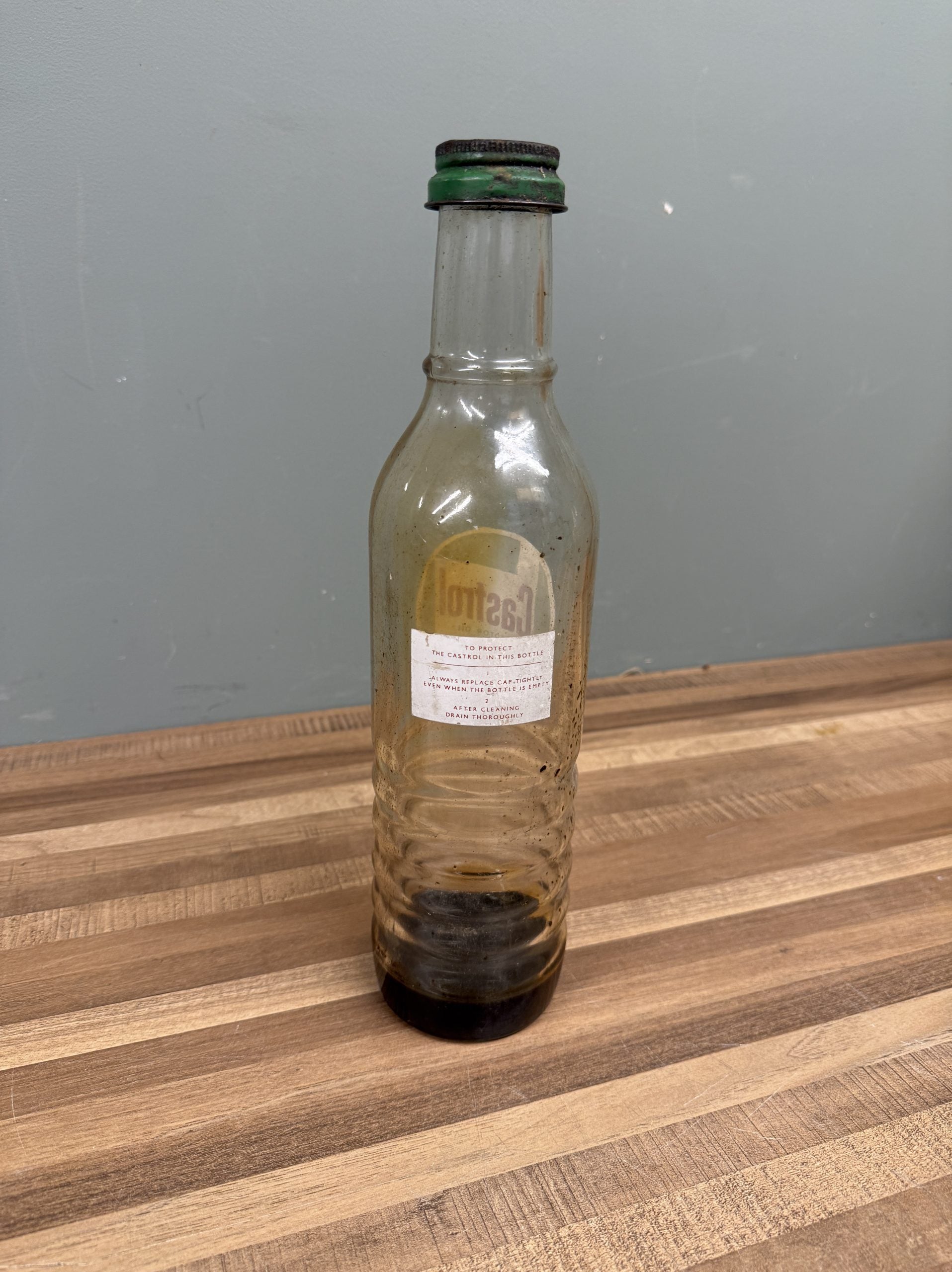 CASTROL OIL BOTTLE #08439 image 2