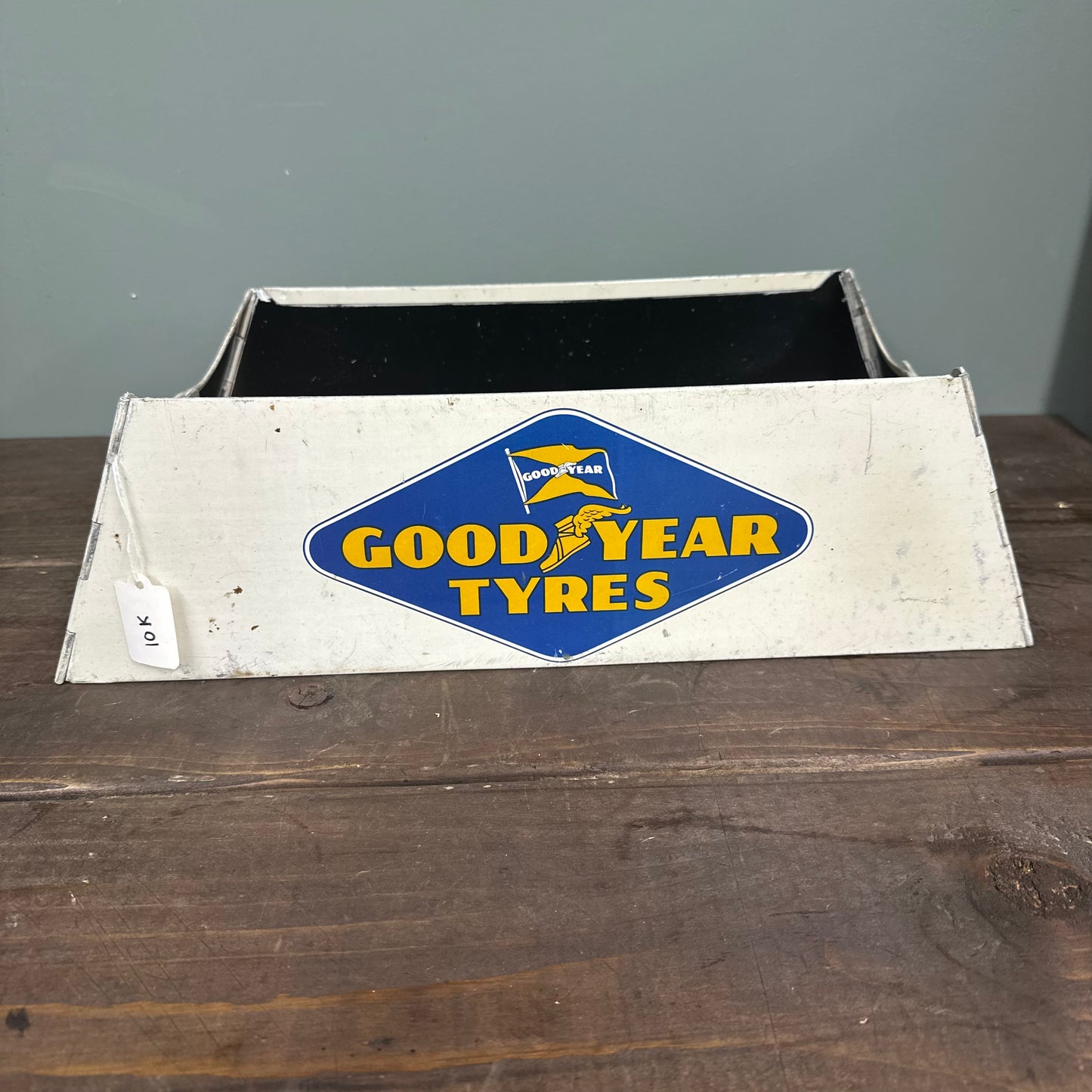 GOODYEAR TIRE STAND #08669 image 0