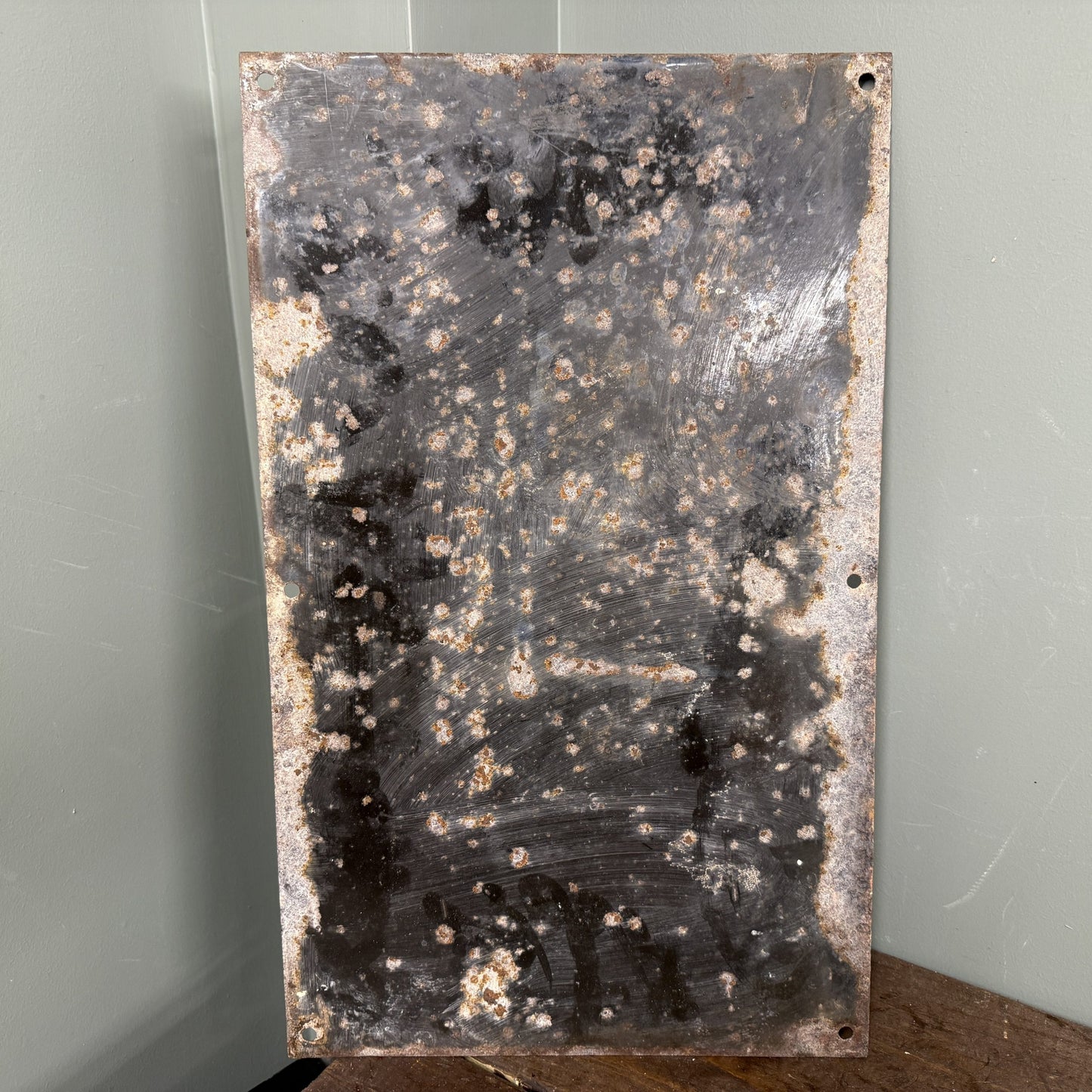 PLUME ENAMEL SIGN - #08780 image 1
