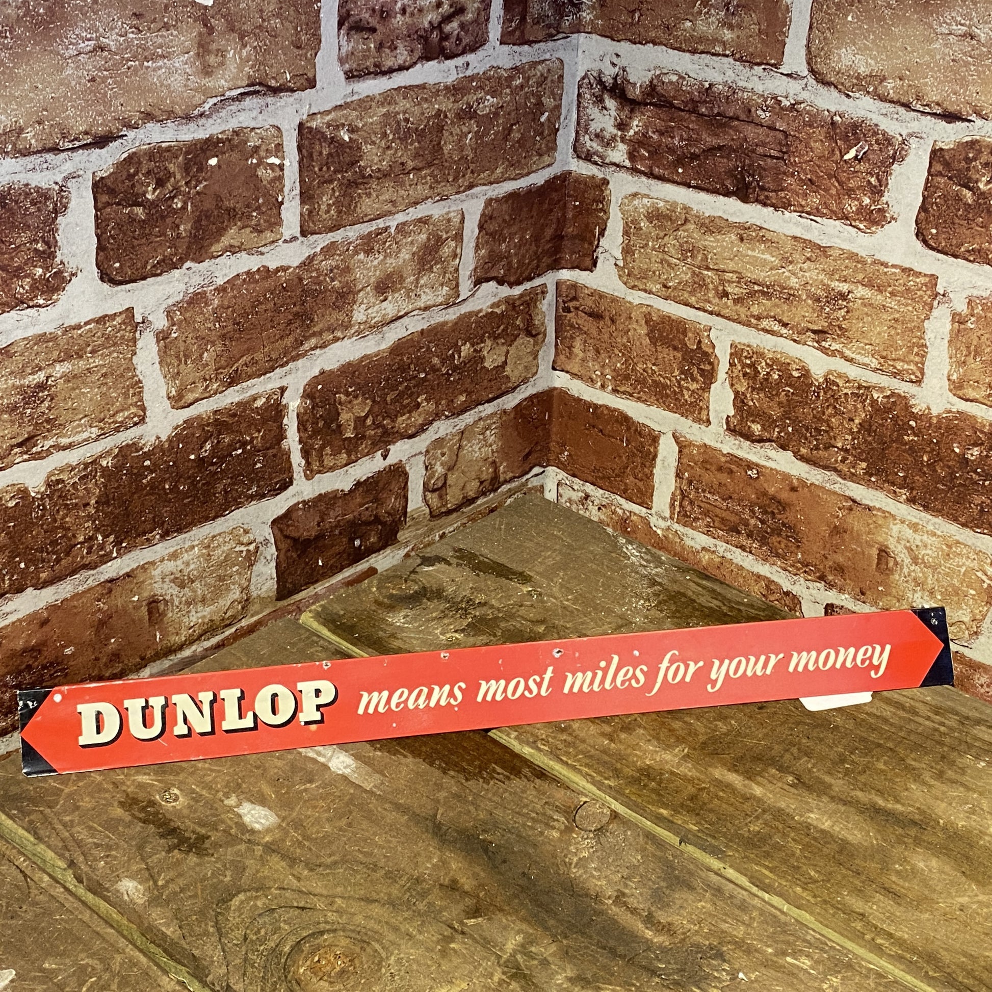DUNLOP SHELF STRIP #6053 image 0