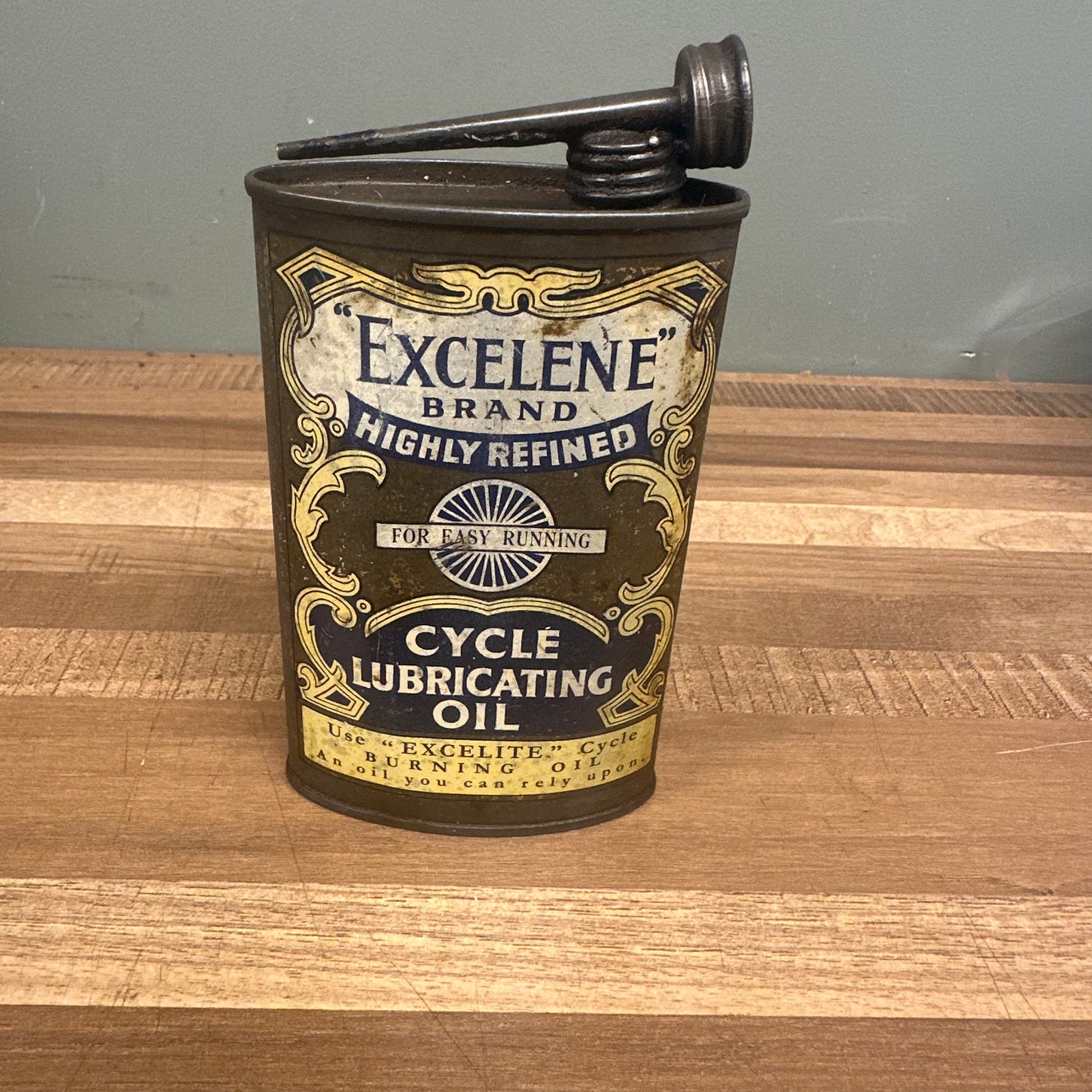 EXCELENE OIL TIN #08599 image 1