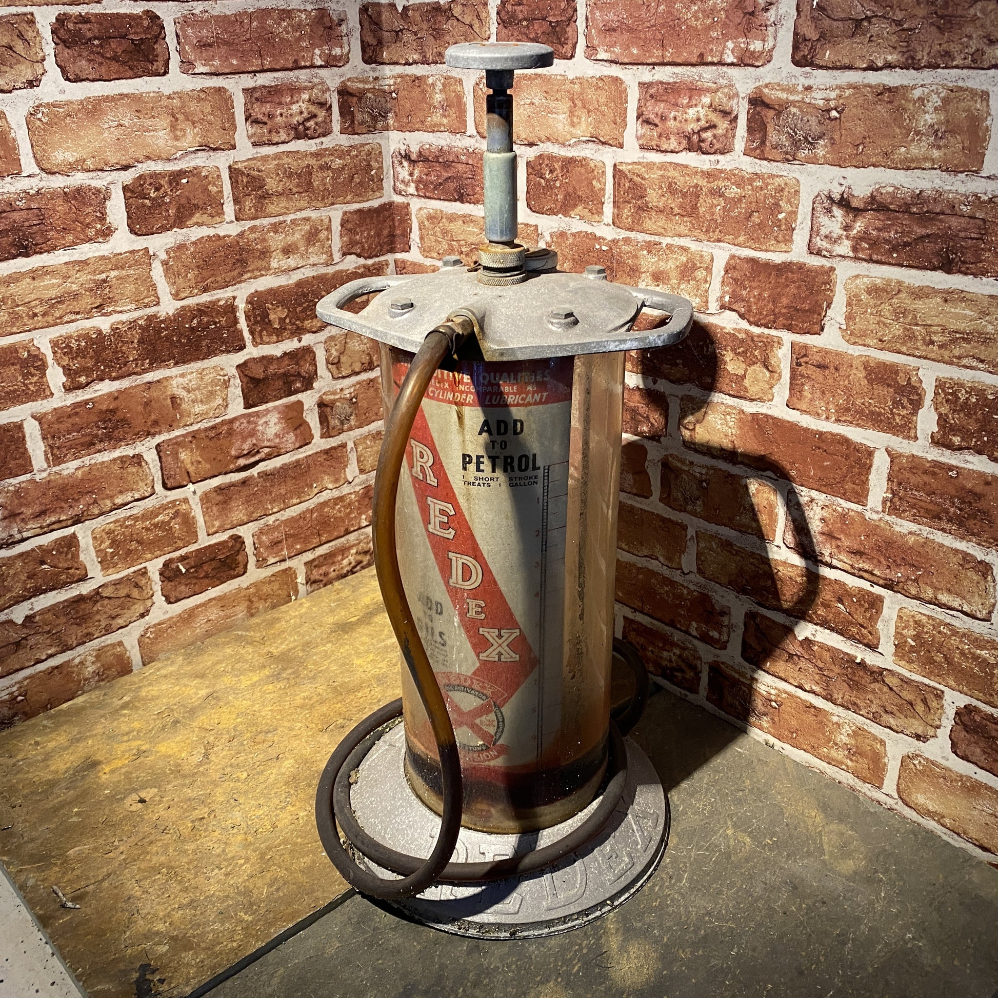 VINTAGE AUTOMOBILIA -  REDEX DISPENSER #5030 image 0