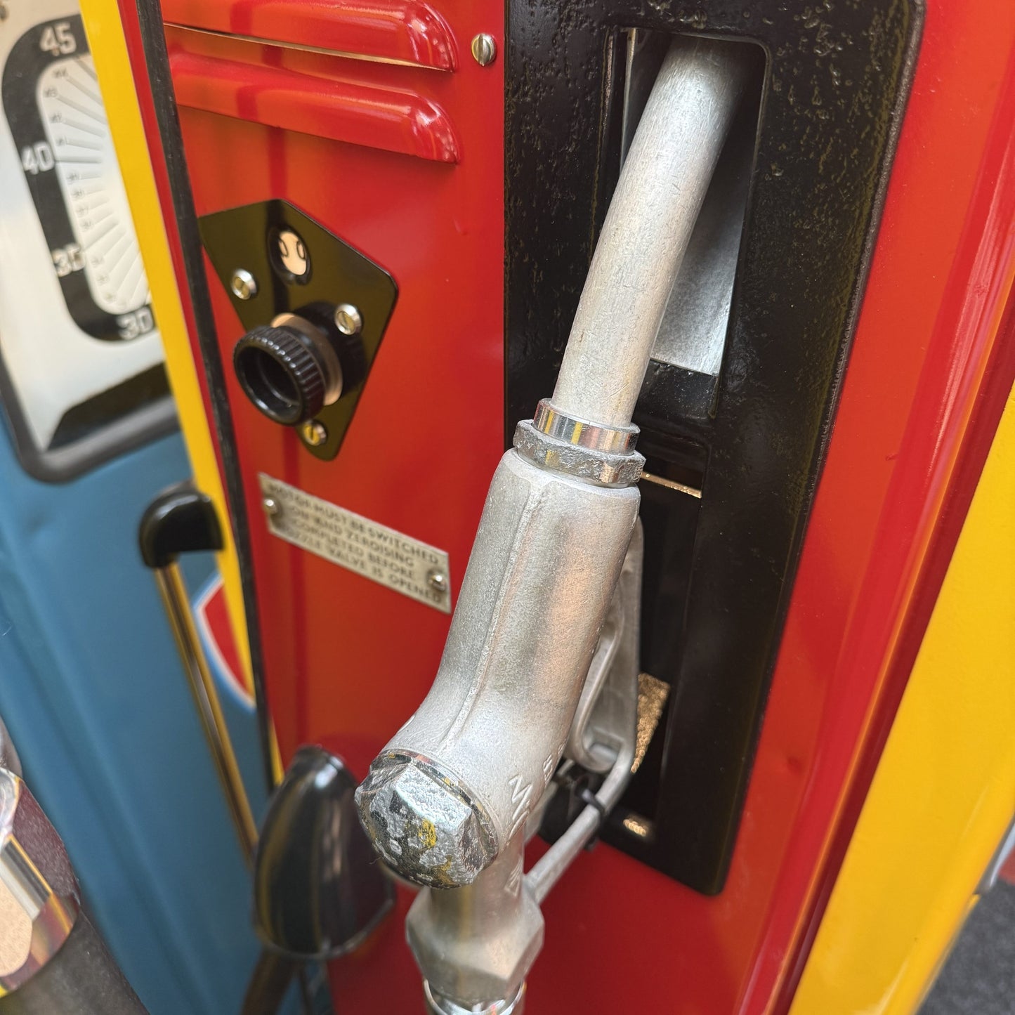 SUPER SHELL AVERY HARDOLL PETROL PUMP #08614 image 5