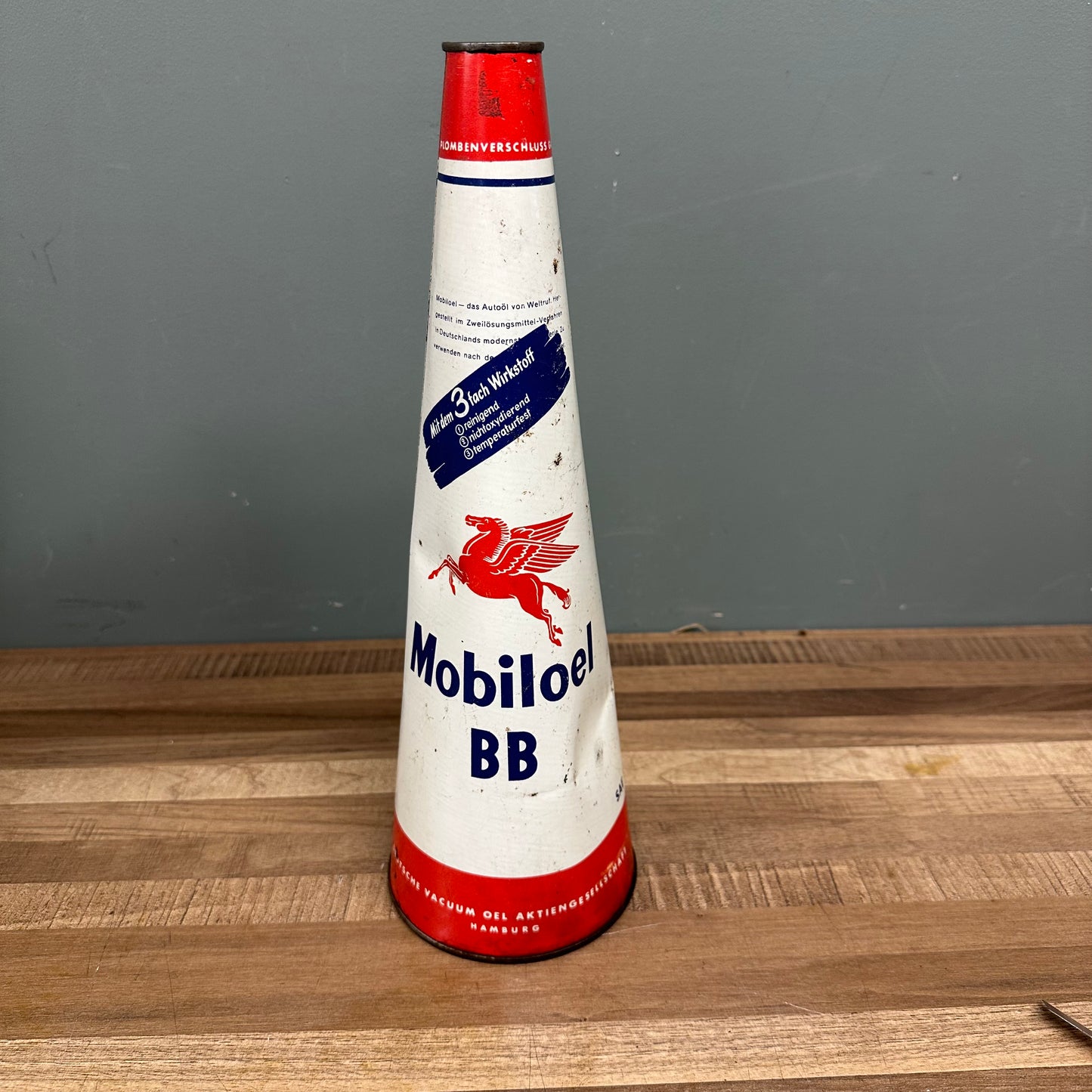 MOBILOEL "BB" OIL CAN   #08467 image 0