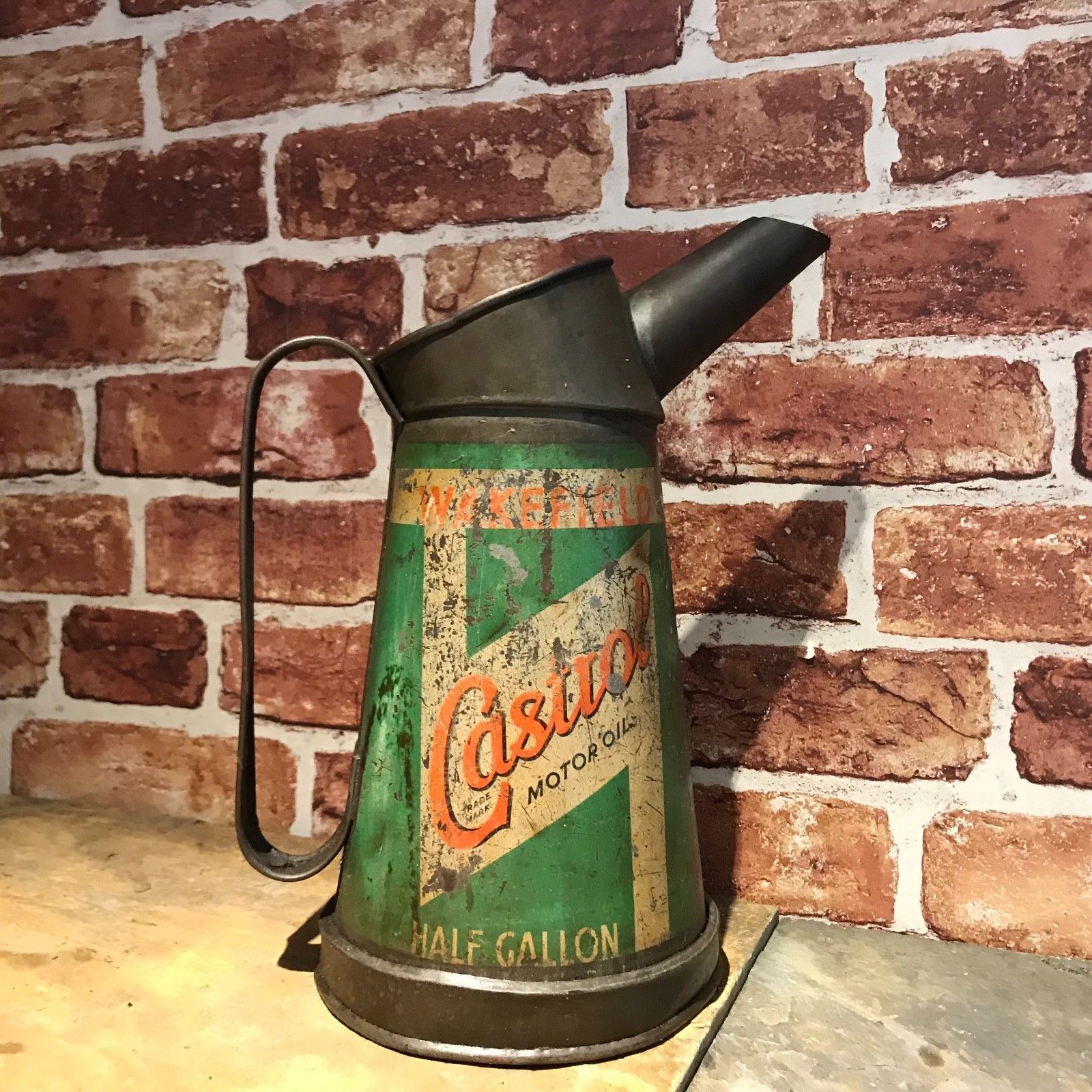 WAKEFIELD CASTROL OIL POURER  #2187 image 0