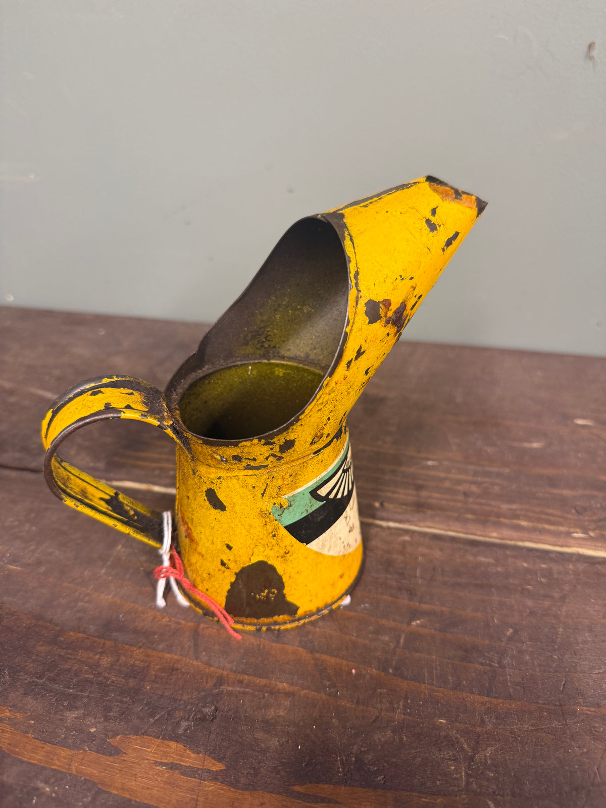 V OIL POURER #9278