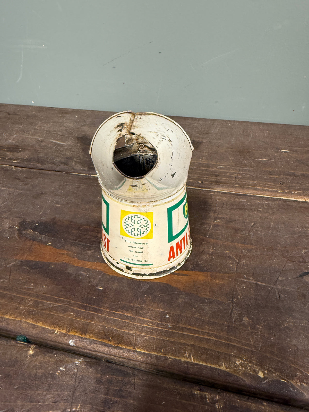 BP ANTIFROST OIL POURER #9279