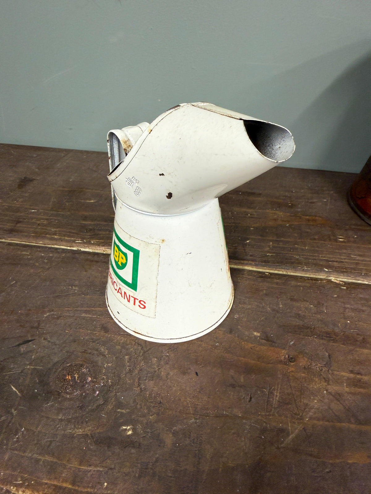 BP LUBRICANTS OIL POURER #9300