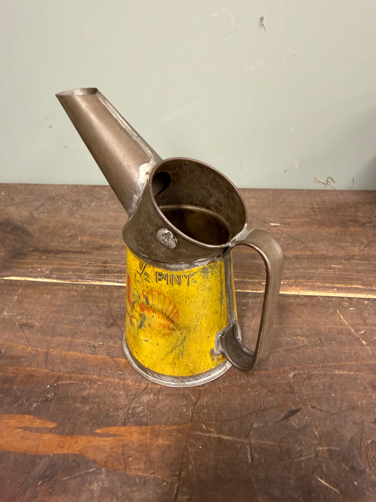SHELL OIL POURER #9310