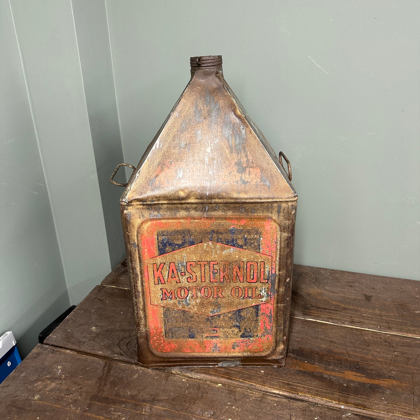 STERNOL 5 GALLON PYRAMID OIL CAN - #9004