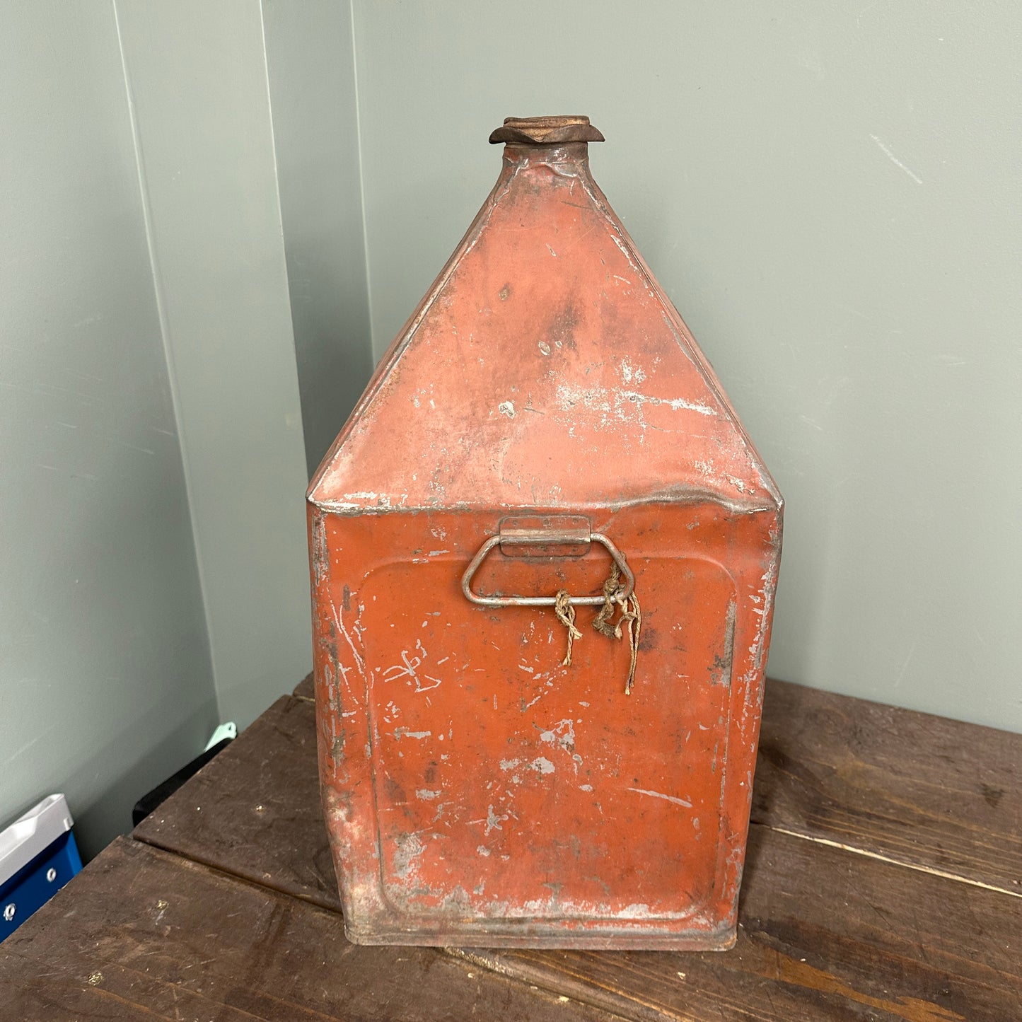GERM OILS 5 GALLON PYRAMID OIL CAN - #9001