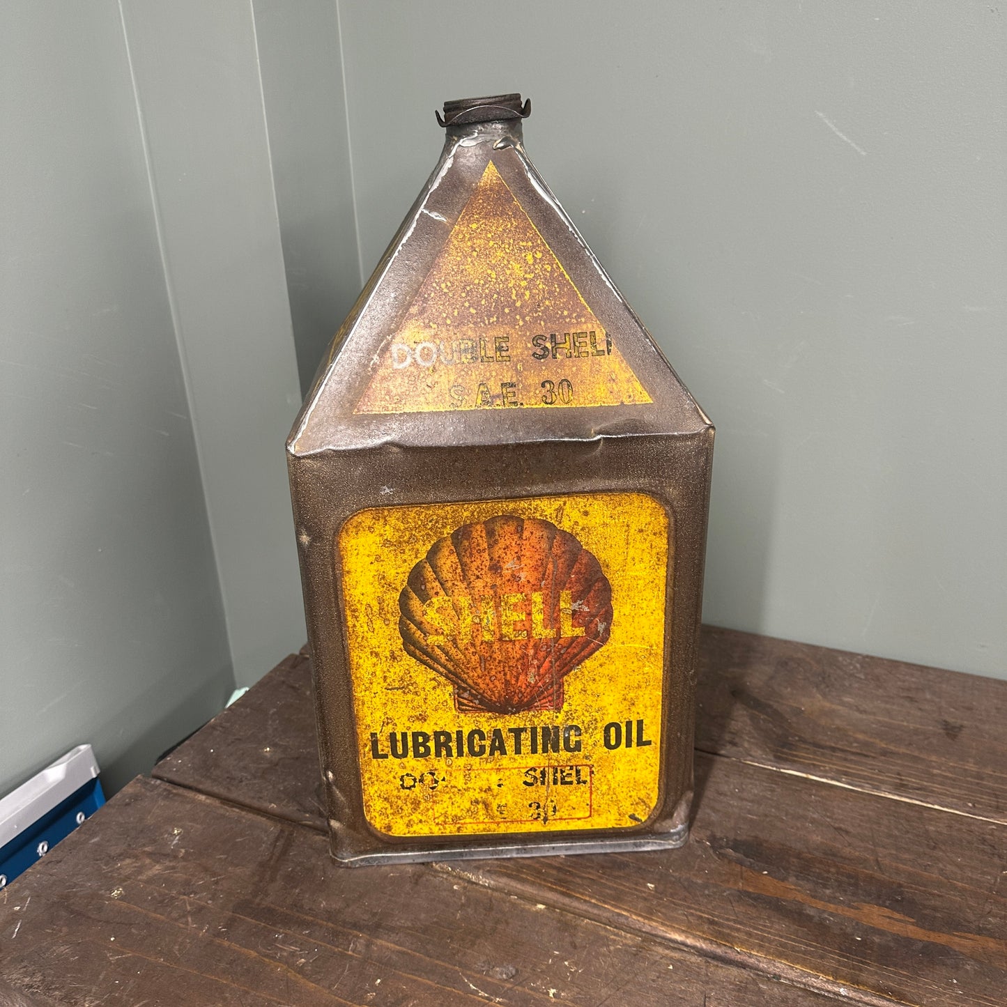 SHELL 5 GALLON PYRAMID OIL CAN - #9002