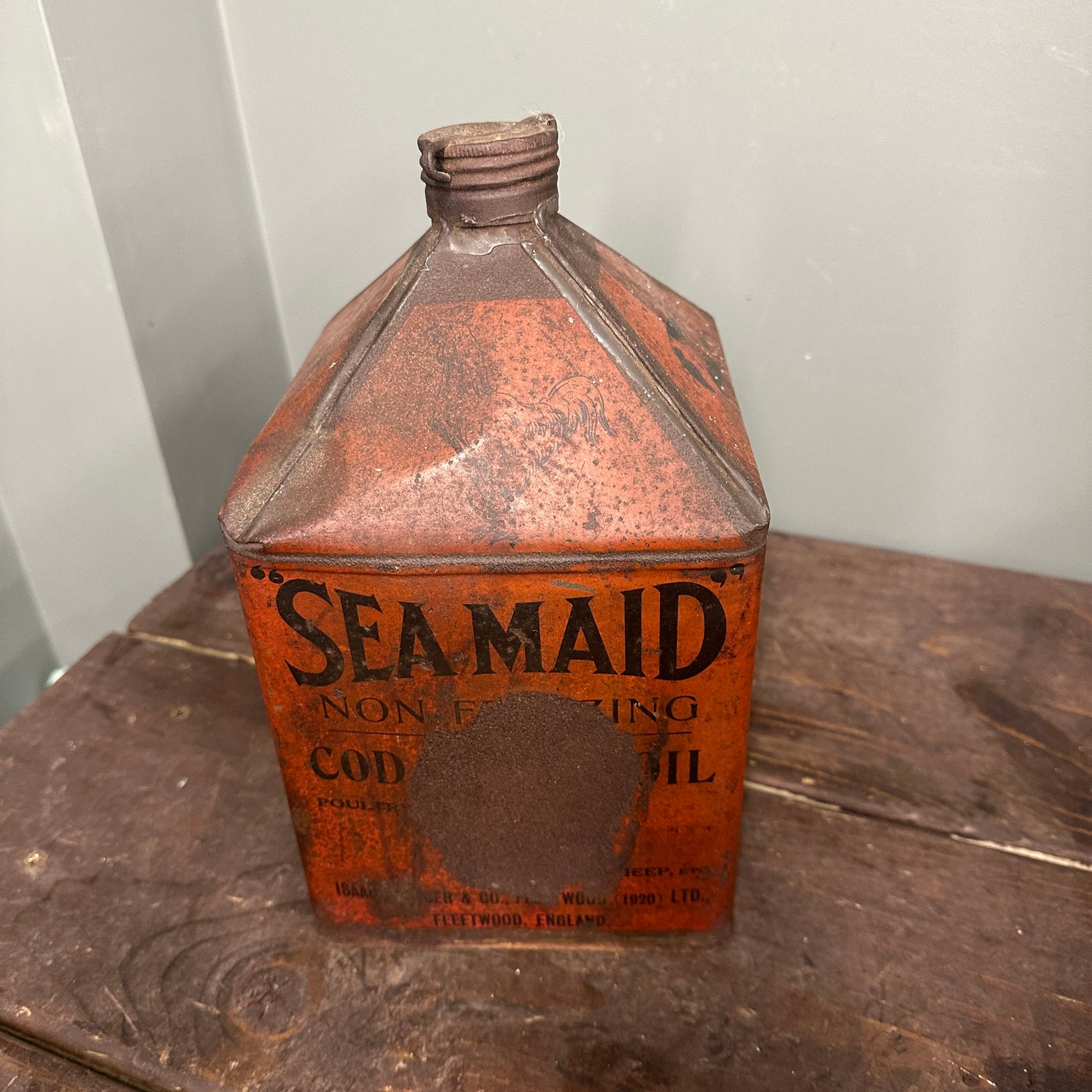 SEA MAID 1  GALLON PYRAMID OIL CAN - #9007