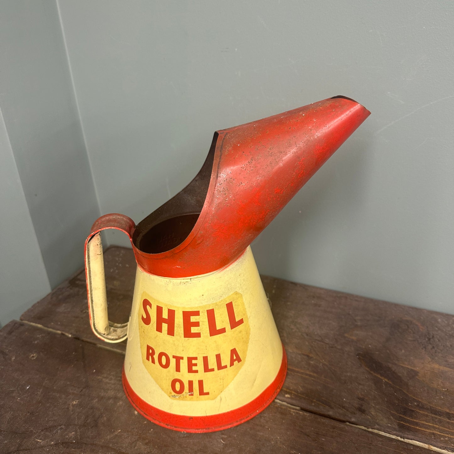 SHELL OIL POURER - #9029