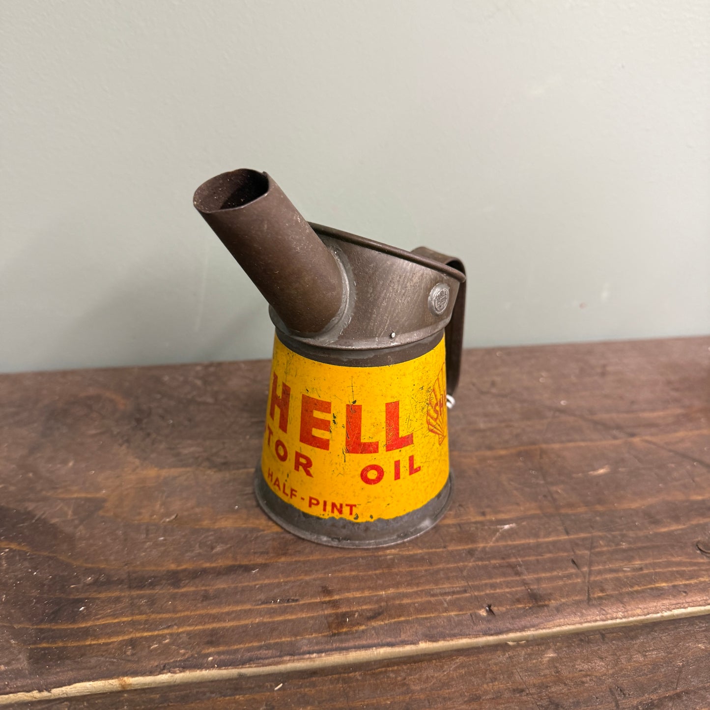 SHELL OIL POURER - #9047