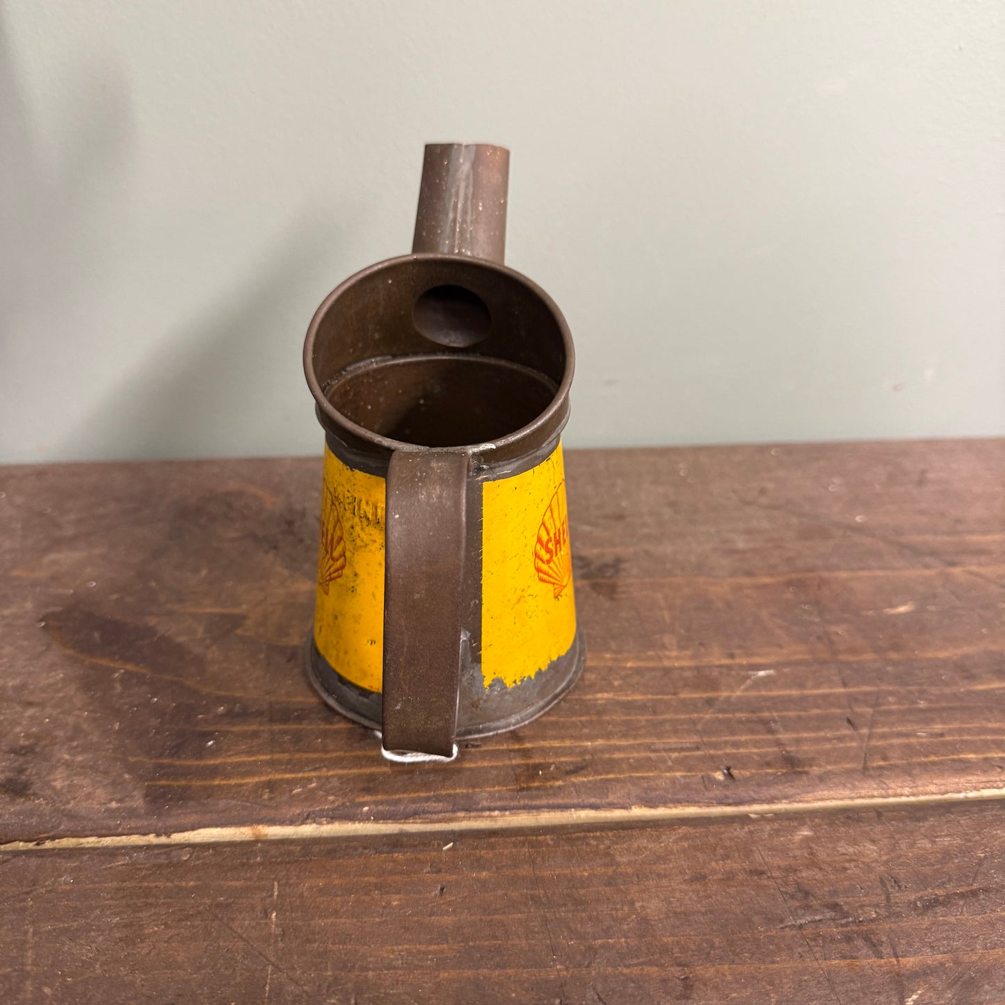 SHELL OIL POURER - #9047