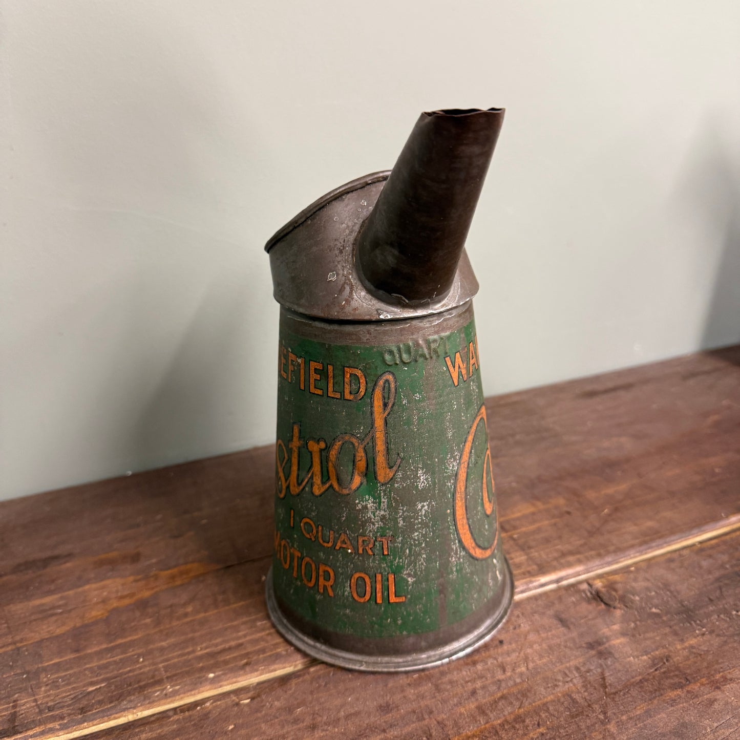 WAKEFIELD CASTROL OIL POURER - #9078