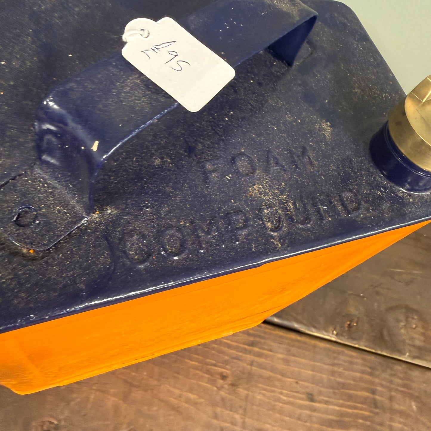 FOAM COMPOUND PETROL CAN - #9082