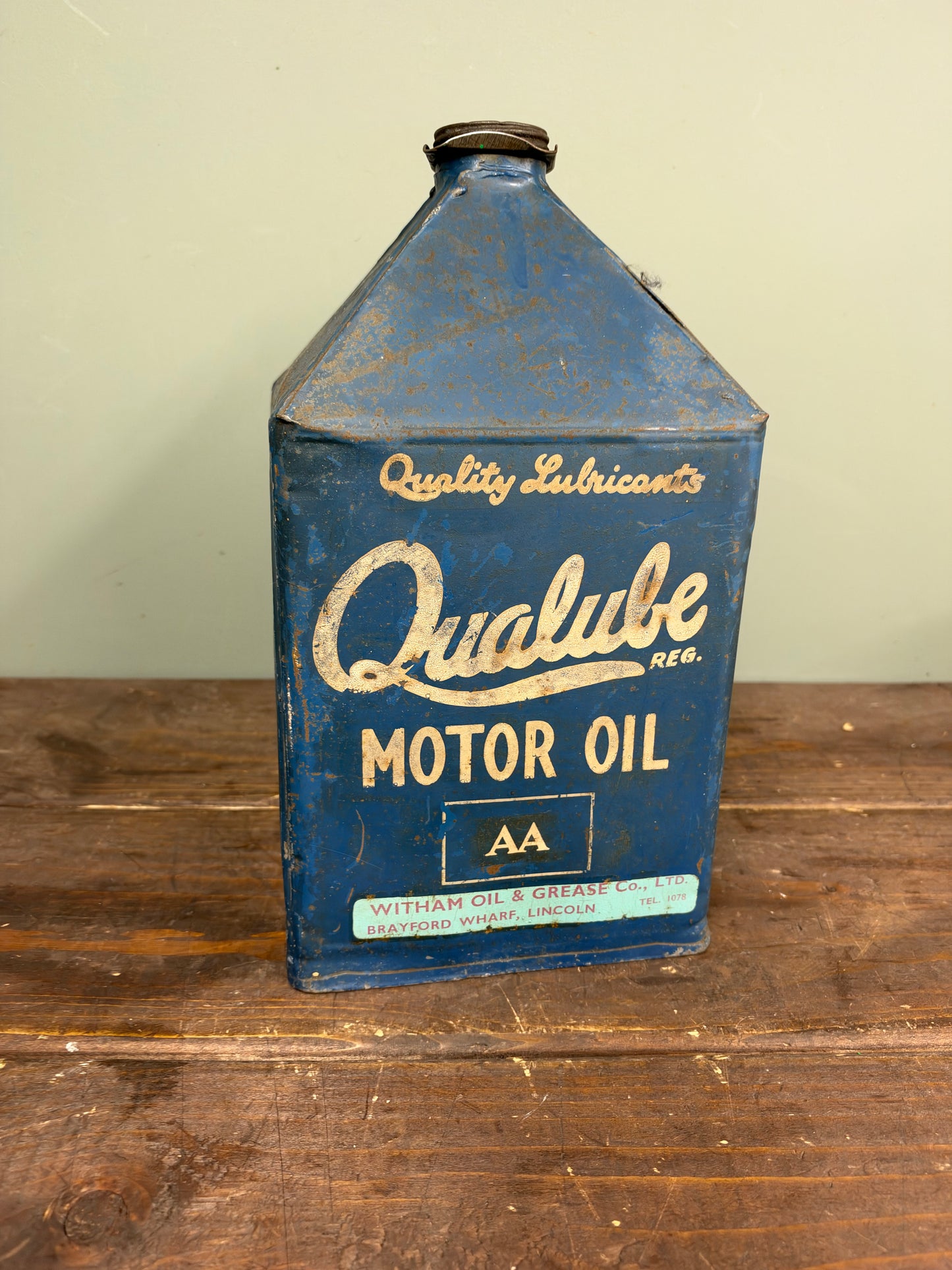 QUALUBE PYRAMID CAN  #9562