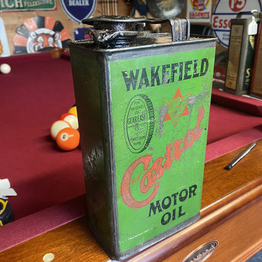 WAKEFIELD CASTROL MOTOR OIL HALF GALLON CAN #3830 image 0